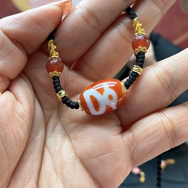 玛瑙/玉髓颈饰合金