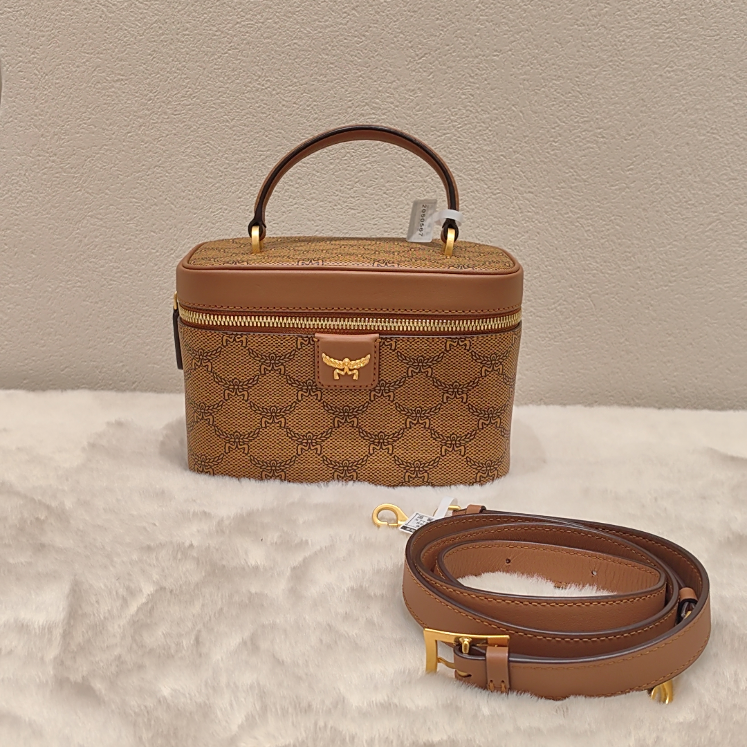 99新 MCM 老花单肩斜跨盒子包