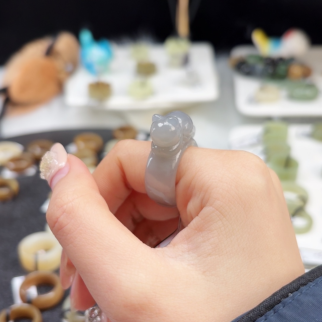 和田玉未镶嵌戒指P103冰透灰趴趴猫18.1不退换