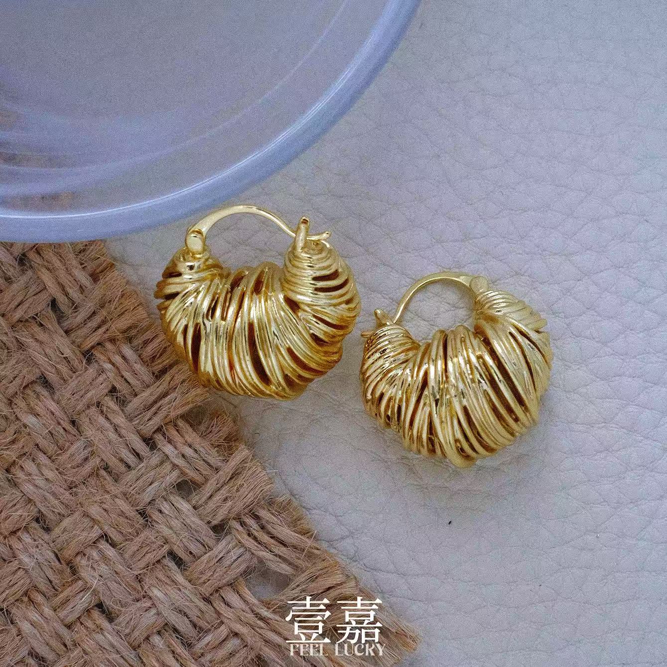 黄铜耳饰 壹嘉黄铜耳饰  法式轻奢时尚设计感精致小巧耳钉YJ195