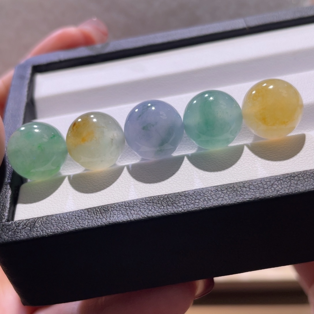 翡翠散珠天然缅a多彩飘花半串