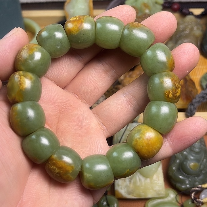 岫岩河磨玉（透闪石质玉）未镶嵌手链