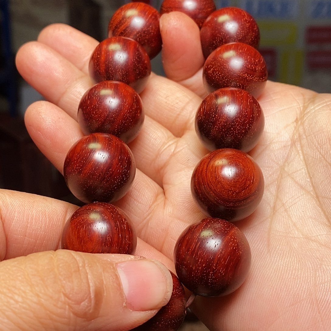 檀香紫檀（小叶紫檀）手串