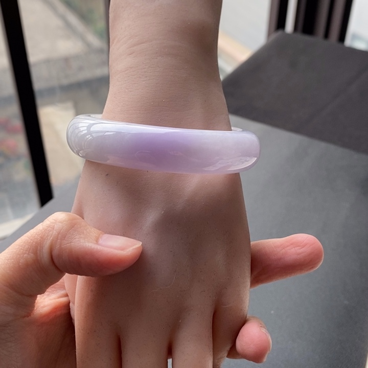 翡翠手镯未镶嵌紫翡