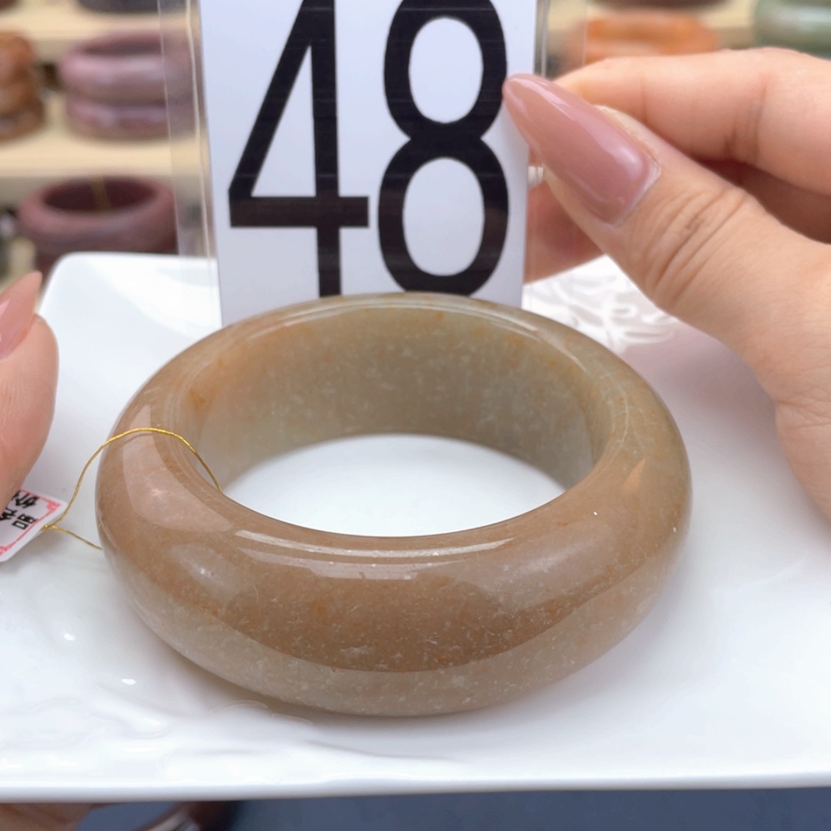 【闪购商品】石英质玉手镯未镶嵌