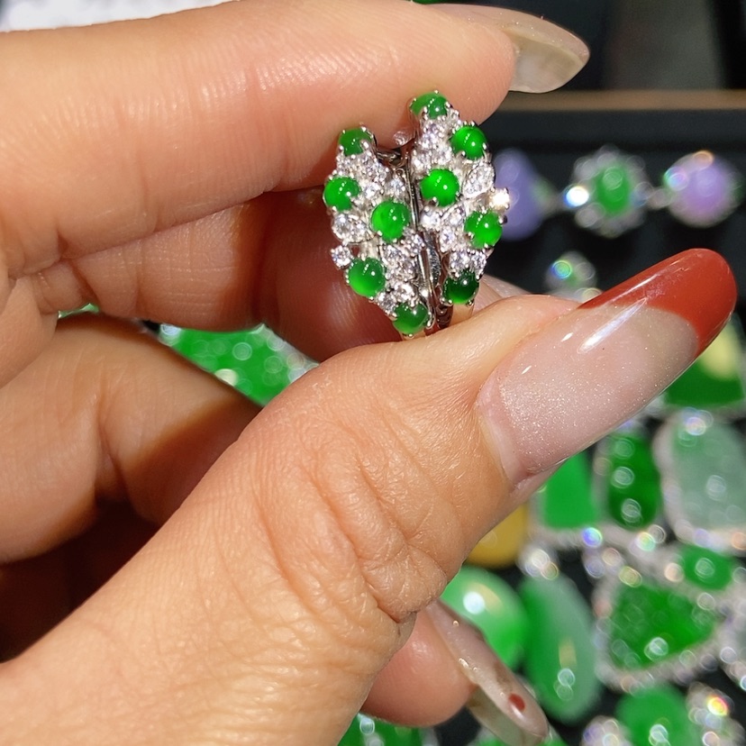 【闪购商品】翡翠耳饰未镶嵌天然翡翠