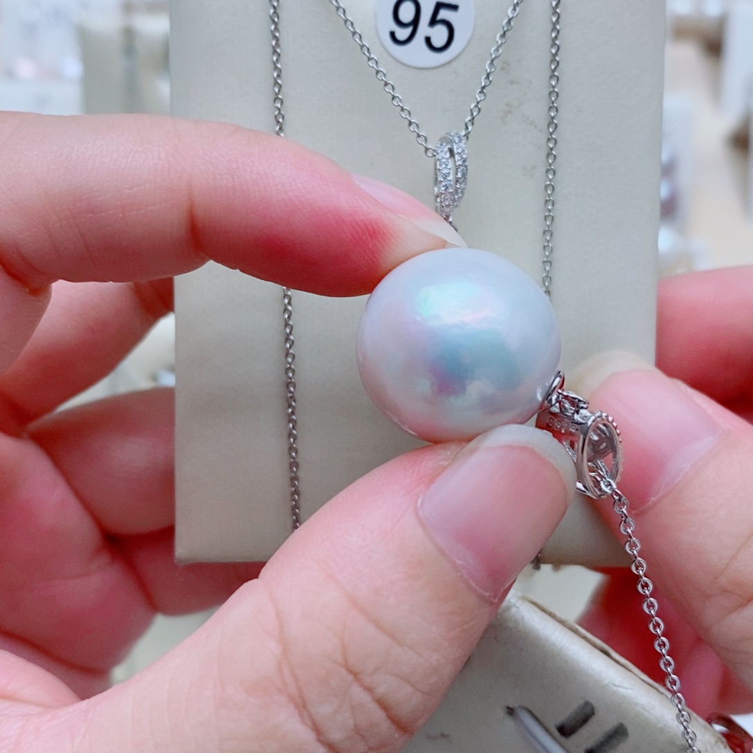凡***棋吊坠(赠链)银S925镶嵌淡水珍珠17mm