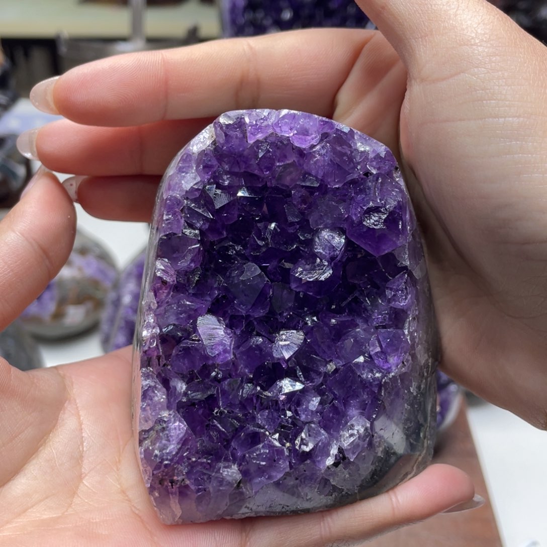 紫晶大型摆件（非配饰）未镶嵌