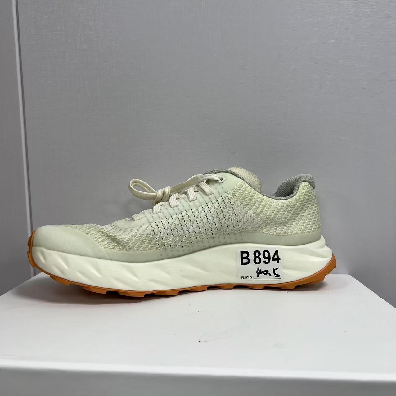 3-新款户外运动百搭休闲鞋 B894