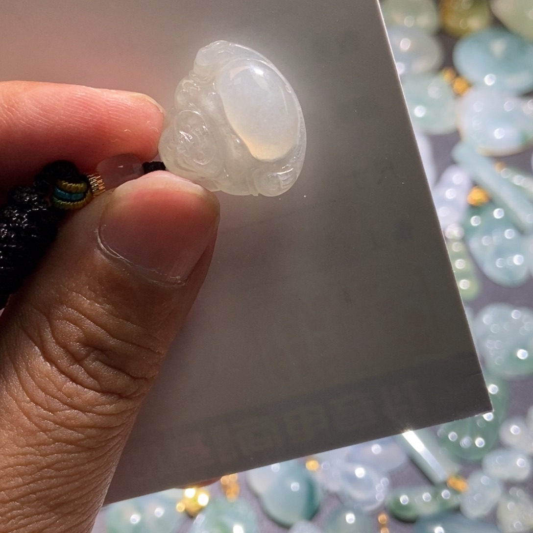 翡翠颈饰未镶嵌天然