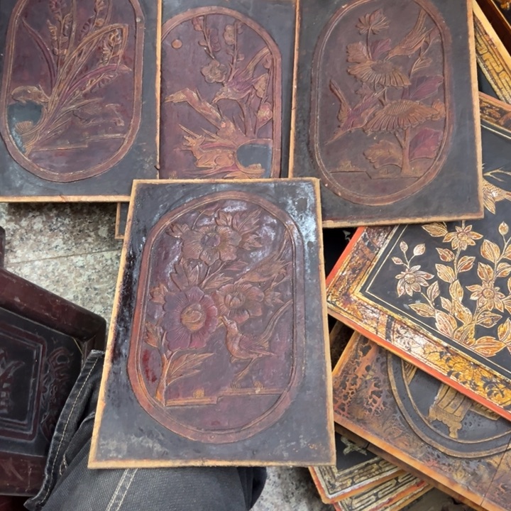 城***外香榧木老木雕花板艺术