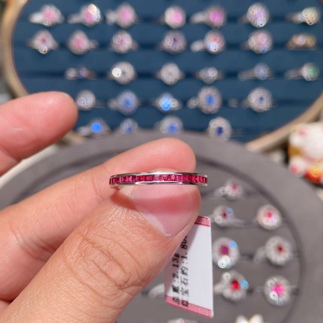 红宝石戒指18K金镶嵌1.8ct