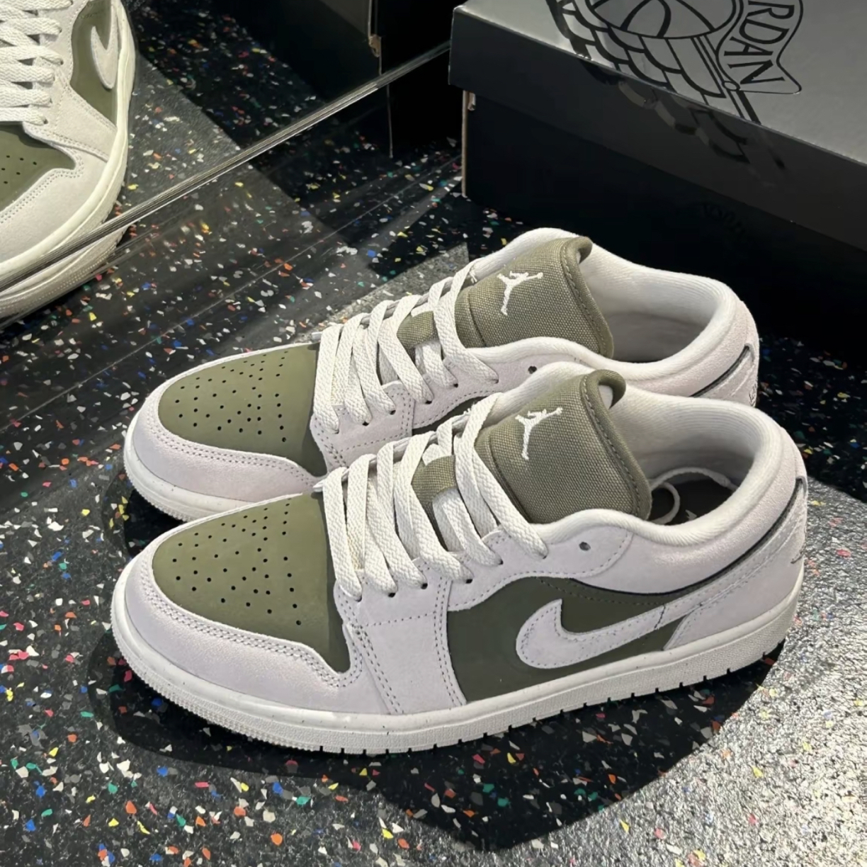 Nike耐克女鞋AIR JORDAN 1运动鞋篮球鞋HV4396201