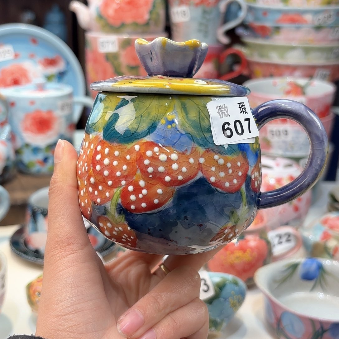 瓷片兔兔好e o l k lv tu t