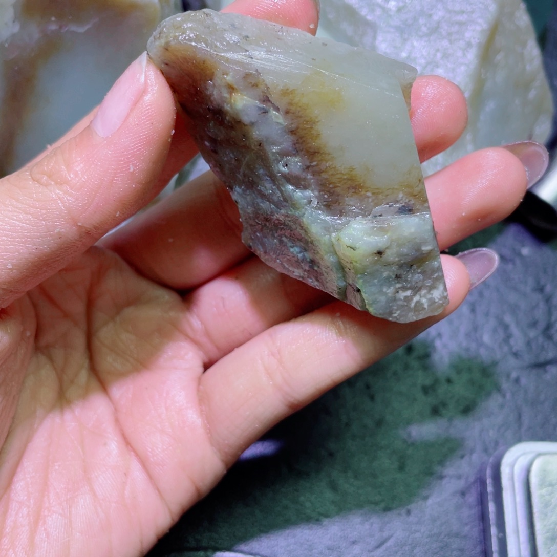 和田玉（糖玉）未镶嵌珠宝半成品