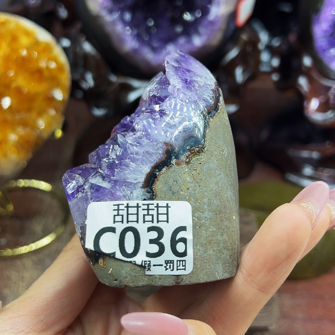 水晶大型摆件未镶嵌