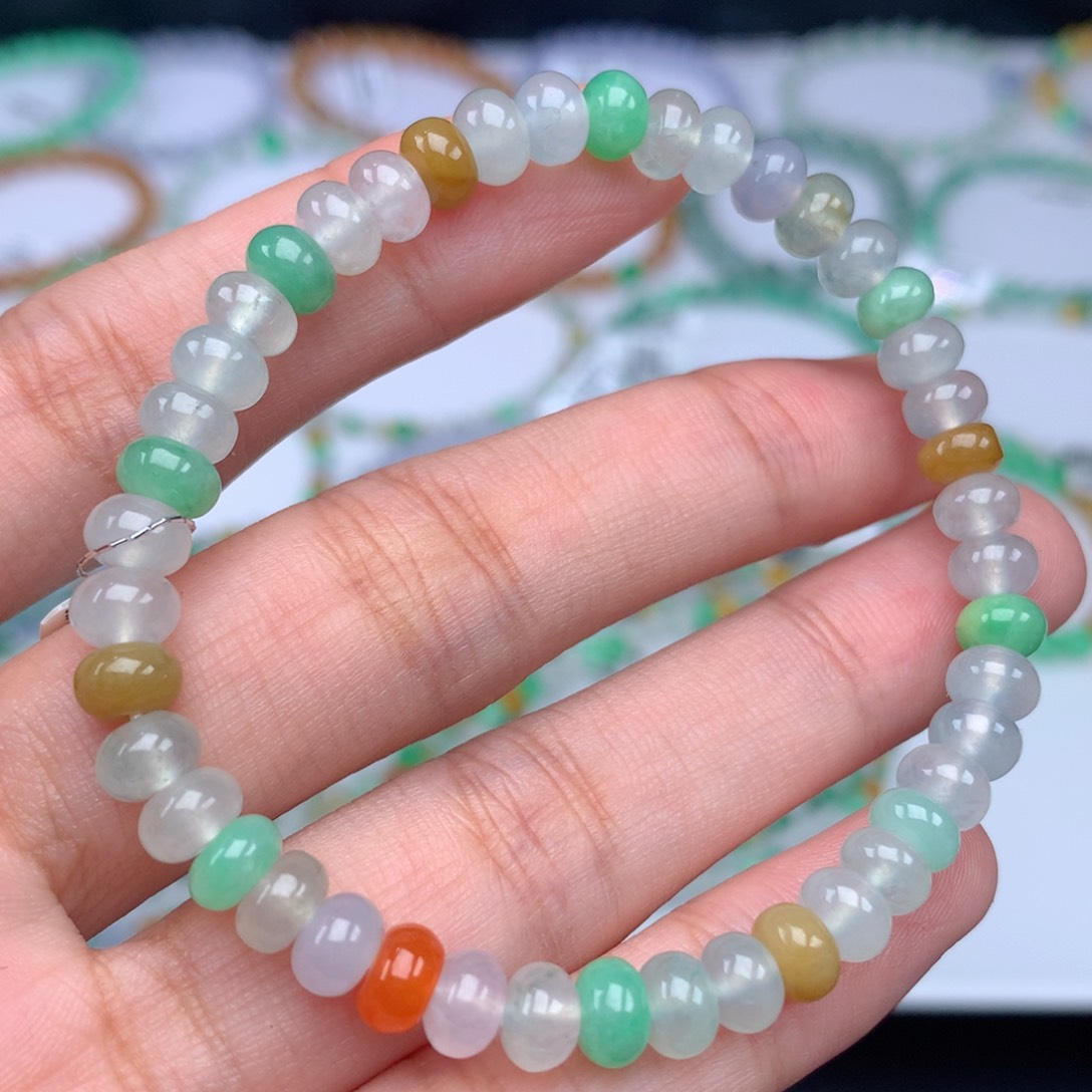 翡翠手链未镶嵌卡