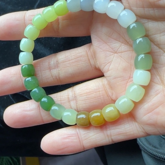 和田玉手链未镶嵌多宝渐变，多样性发一