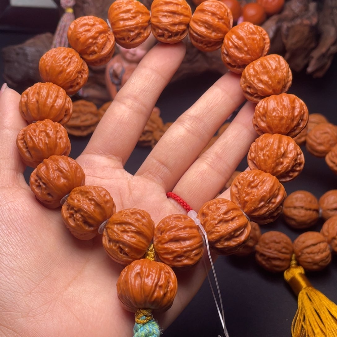 文玩核桃手串。****。树王京八棱