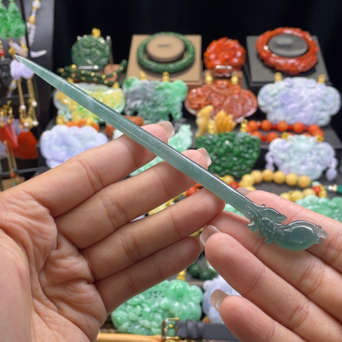 翡翠颈饰未镶嵌代编织