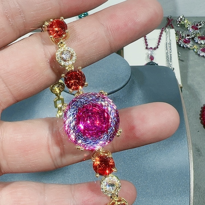 红宝石颈饰未镶嵌