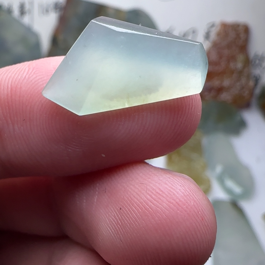 定制翡翠未镶嵌不包工