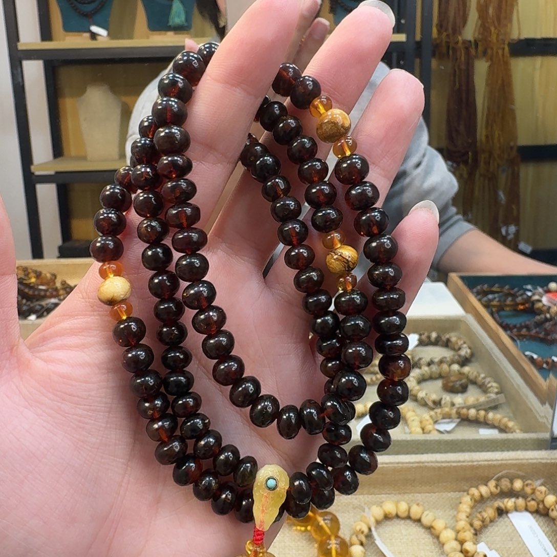 战***士琥珀未镶嵌裸石抚顺琥珀7mm血珀