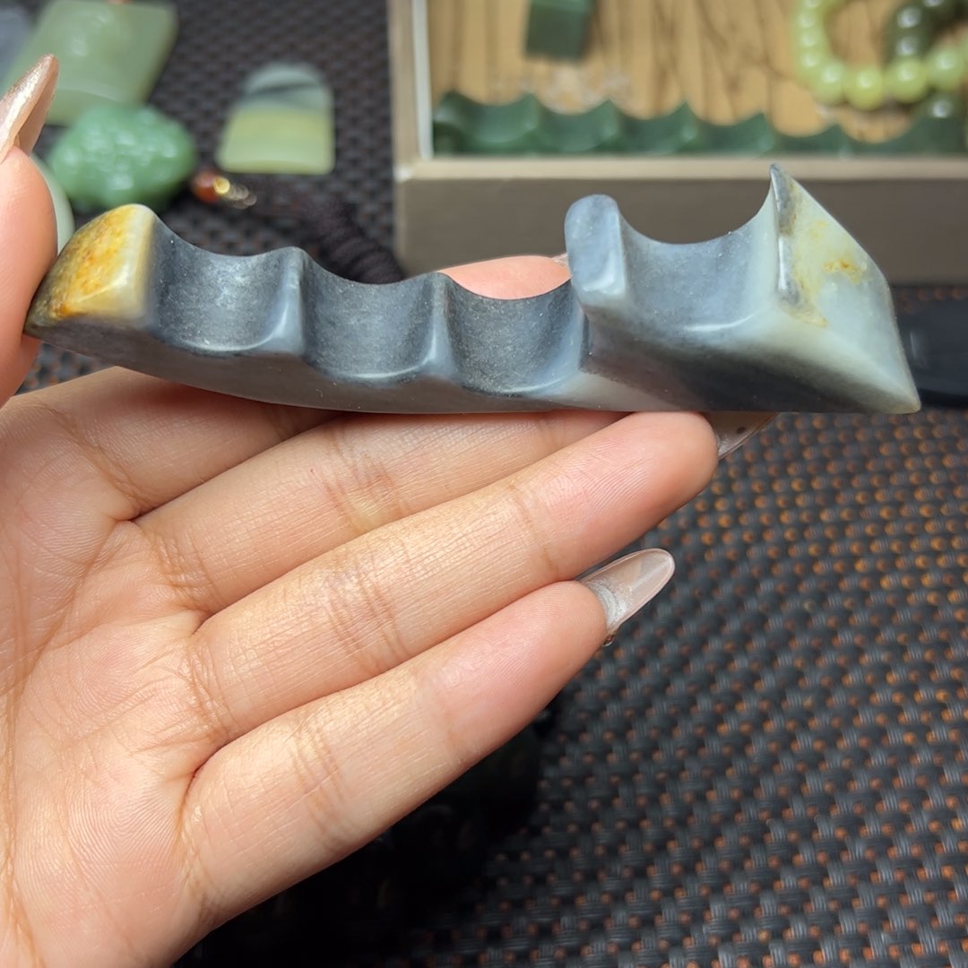 和田玉吊坠未镶嵌