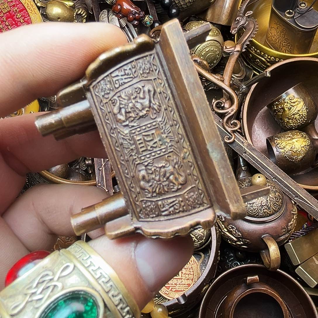 精美铜器收藏品等