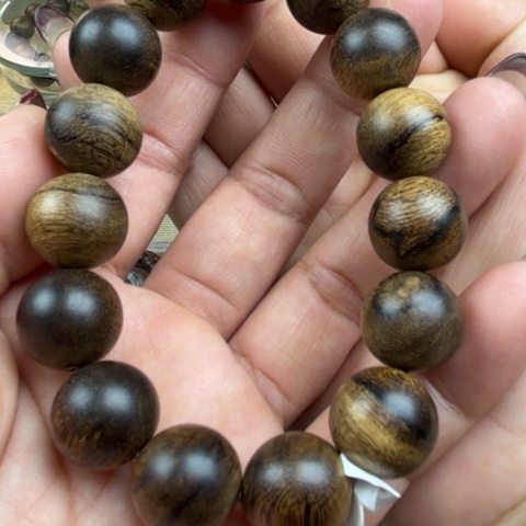 沉香手串金*白棋虎纹瘤疤