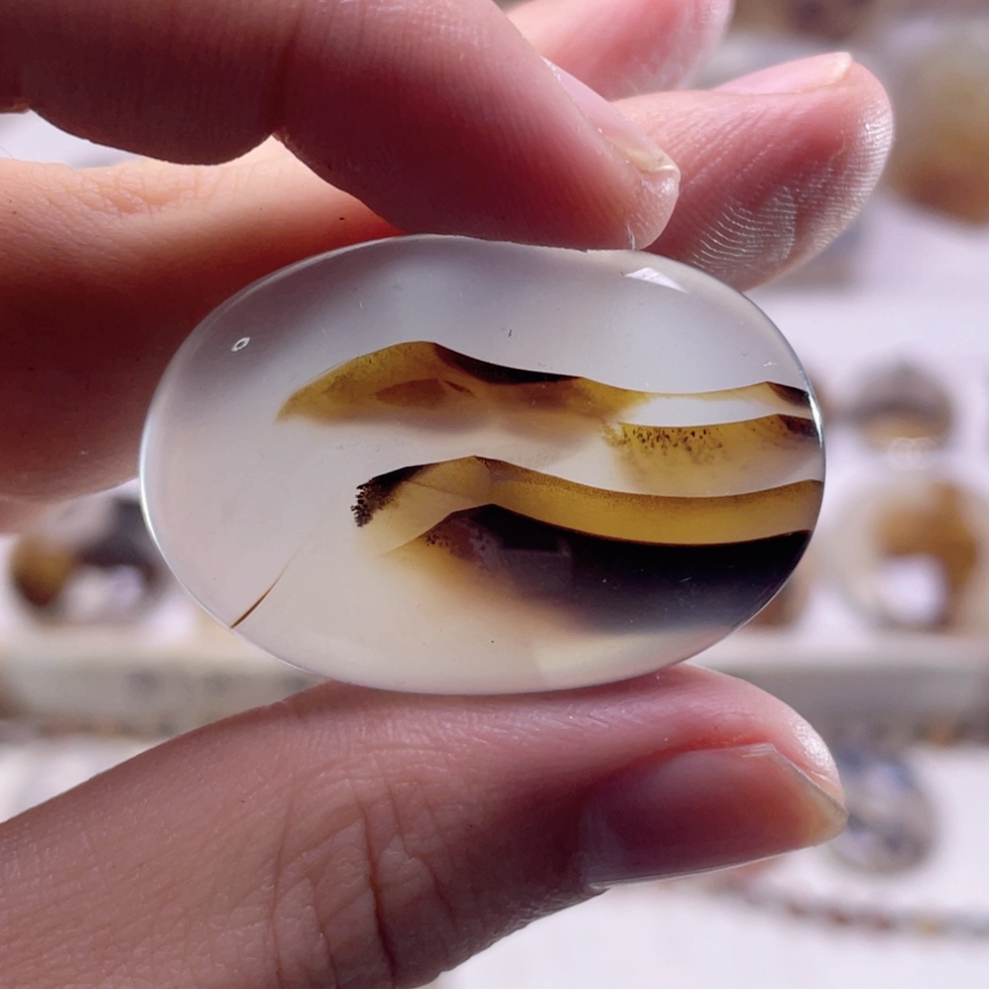 玛瑙/玉髓未镶嵌珠宝奇石