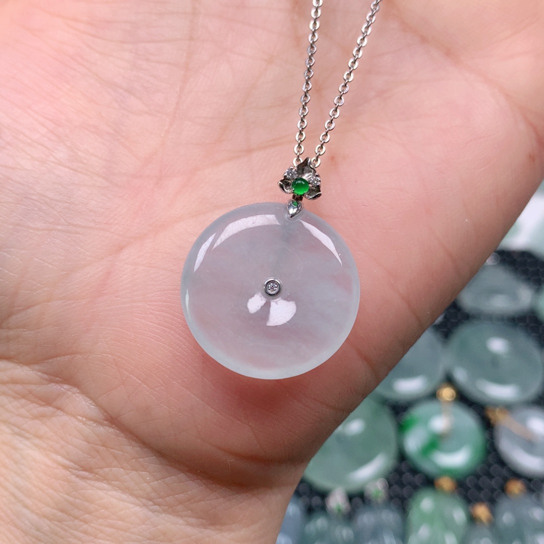 【闪购商品】翡翠吊坠(不含链)18K金镶嵌