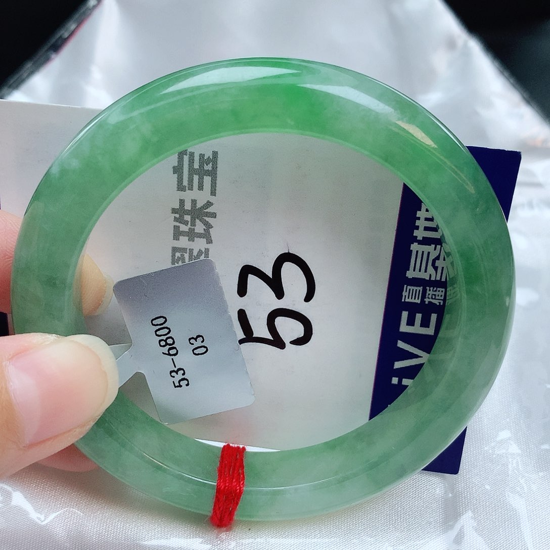 翡翠手镯未镶嵌缅甸天然A货翡翠手镯