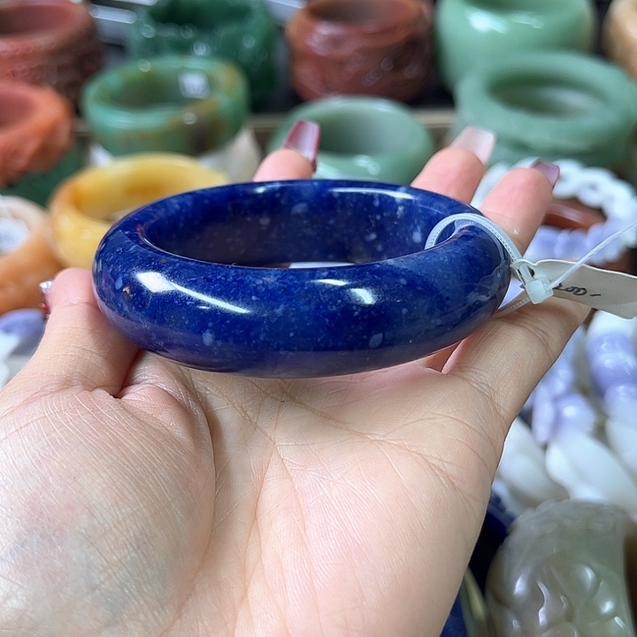 石英质玉手镯未镶嵌涂*