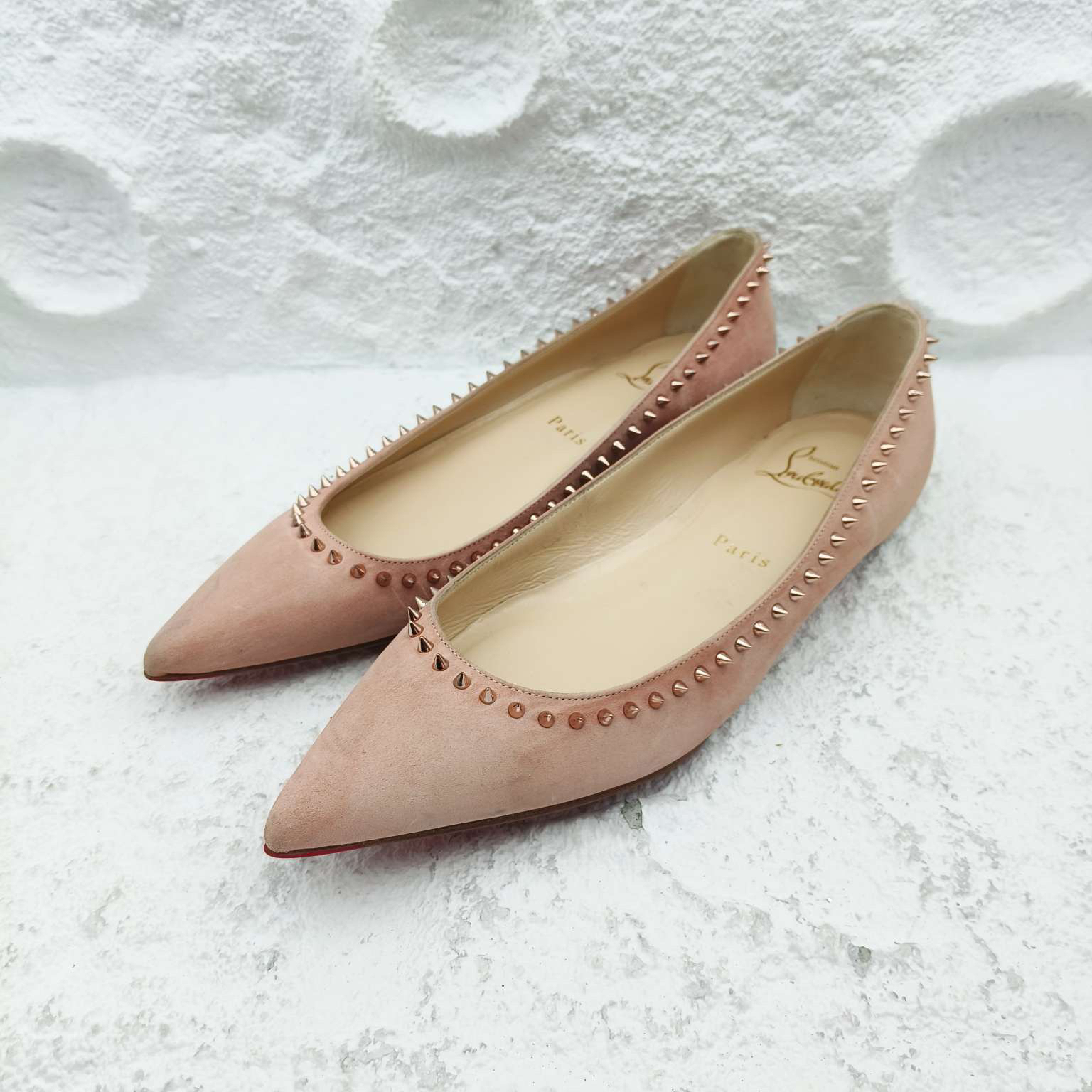 99新 Christian Louboutin/克里斯提·鲁布托 麂皮红底平底鞋