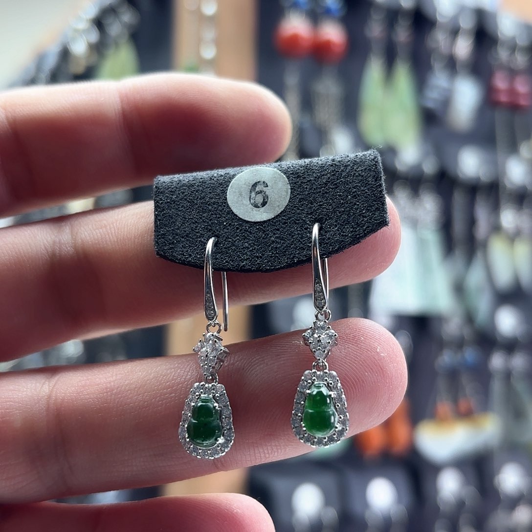 翡翠耳饰银S925镶嵌天然翡翠925银耳饰