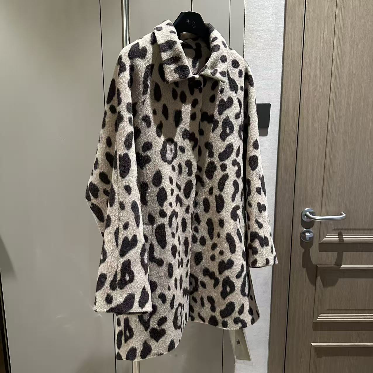 【大L】重磅外贸进口高奢重工设计师风长袖豹纹中长款外套251163