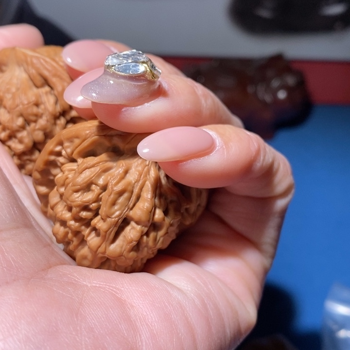 文玩核桃吊坠拼****持莲花