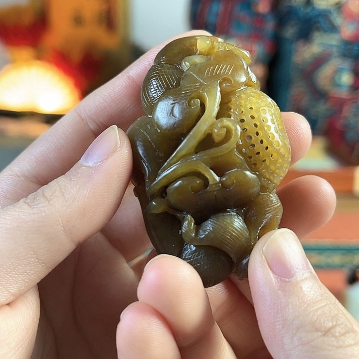 和田玉颈饰未镶嵌