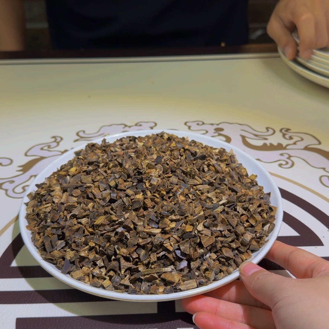 沉香沉香碎屑海南香脉老料100克克克克