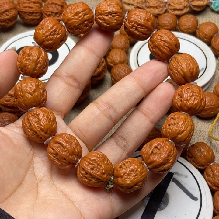 文玩核桃吊坠八棱方墩