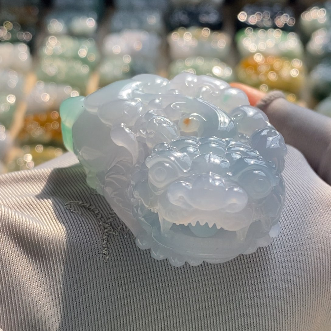 翡翠未镶嵌颈饰天然翡翠貔貅吊坠