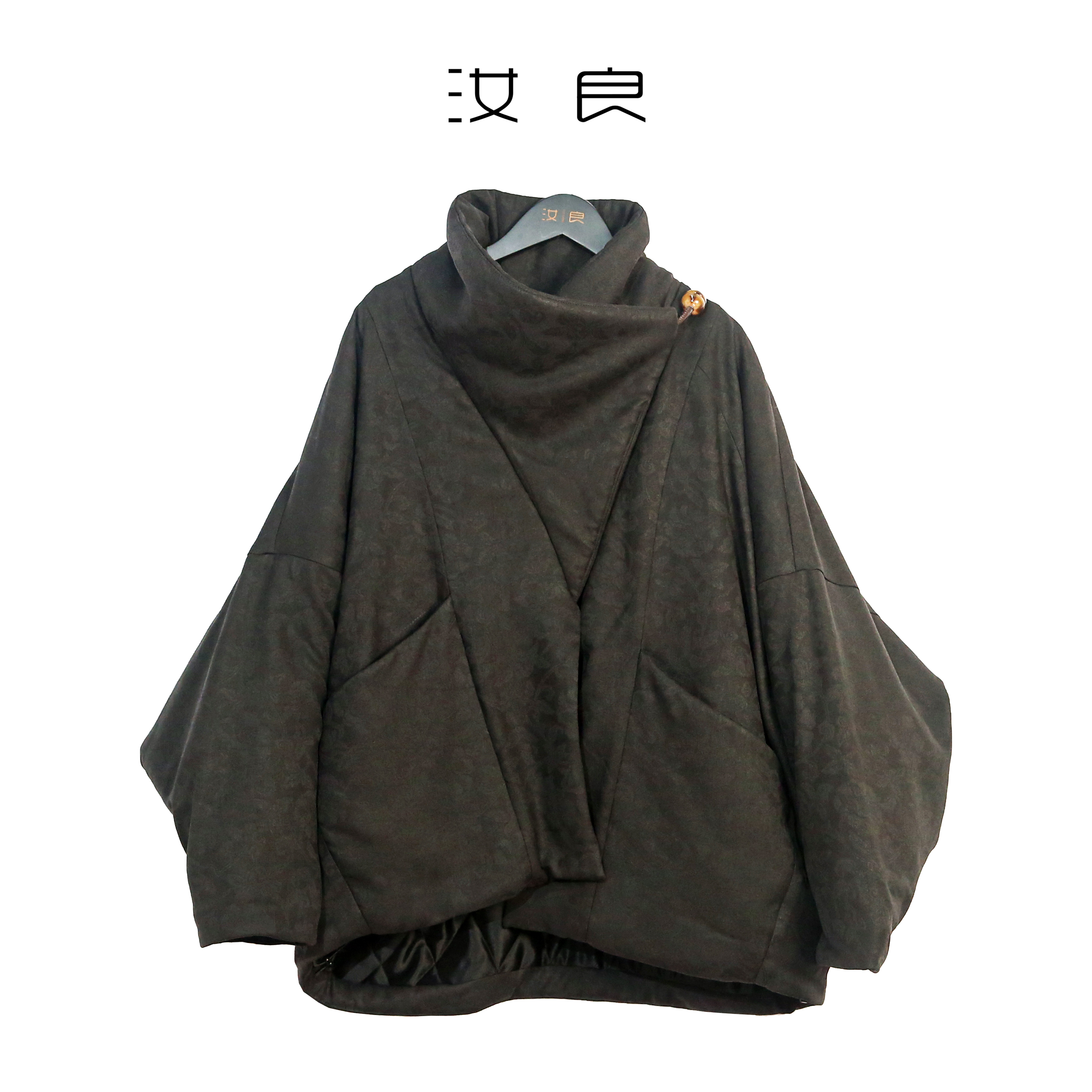 经典大落肩蝙蝠款棉服