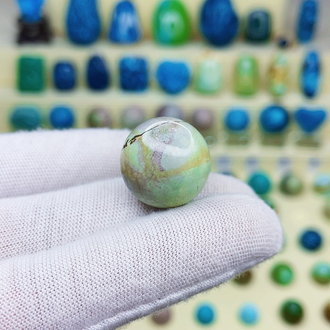 绿松石绿松石未镶嵌