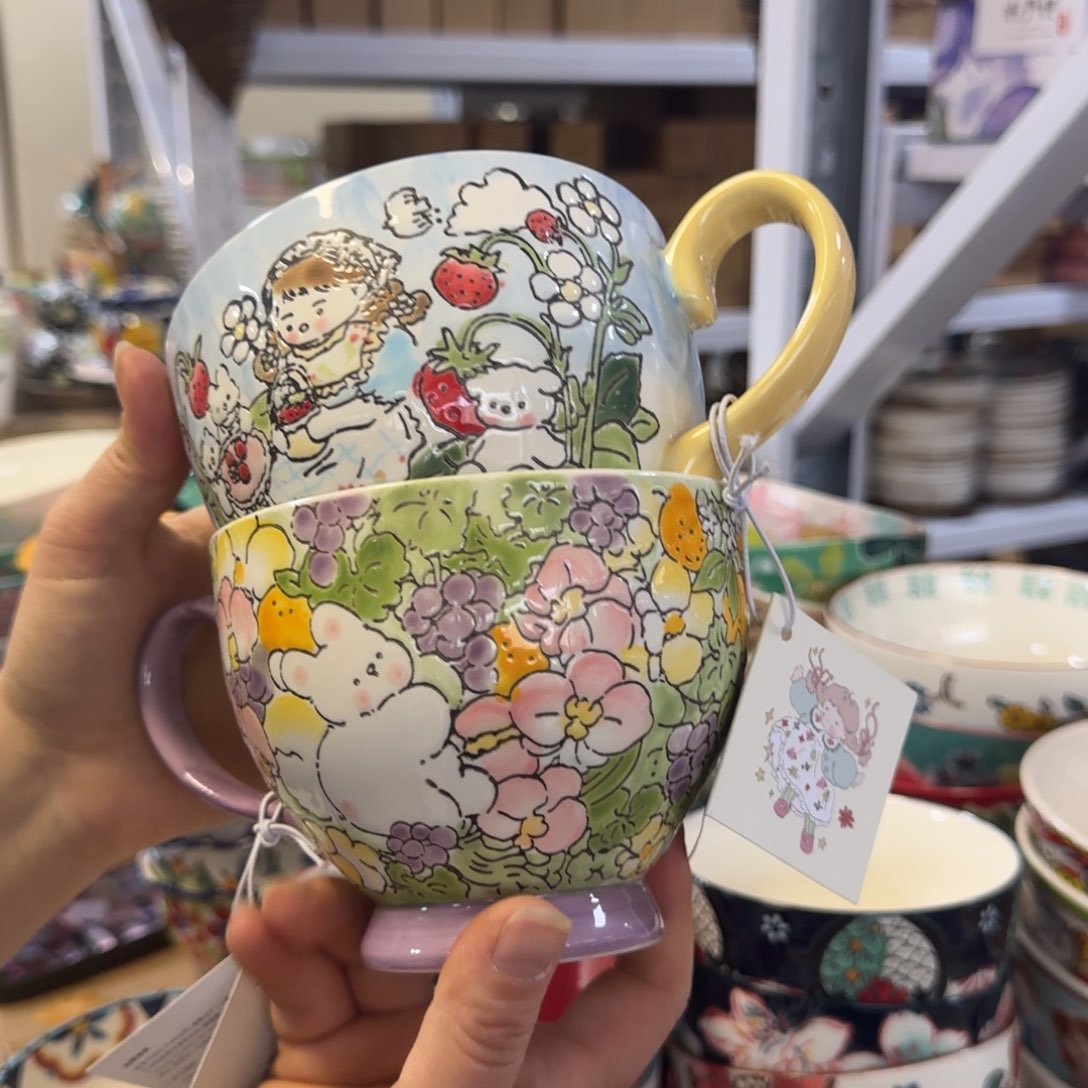 陶瓷蓝莲花水杯两只看图