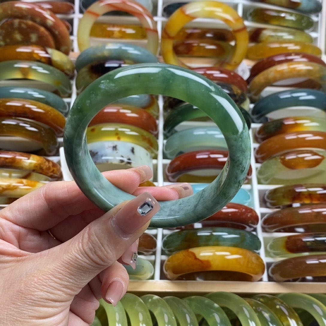 未镶嵌蛇纹石玉手镯58