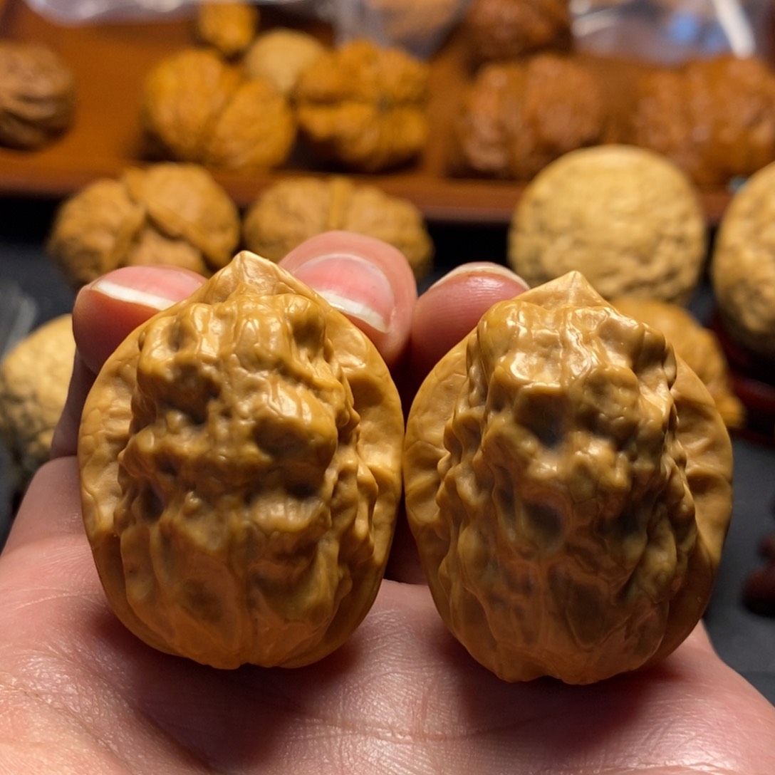 文玩核桃把件35尺毒瘤丑王