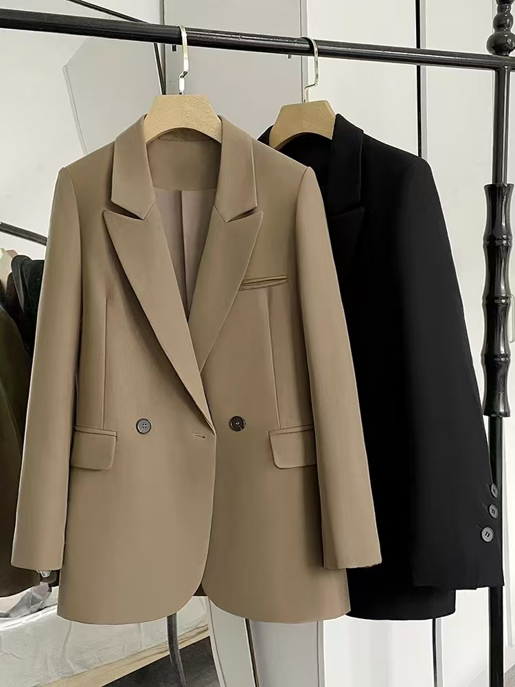 【现6563号 卡其色设计师西装】--姐妹服装2店