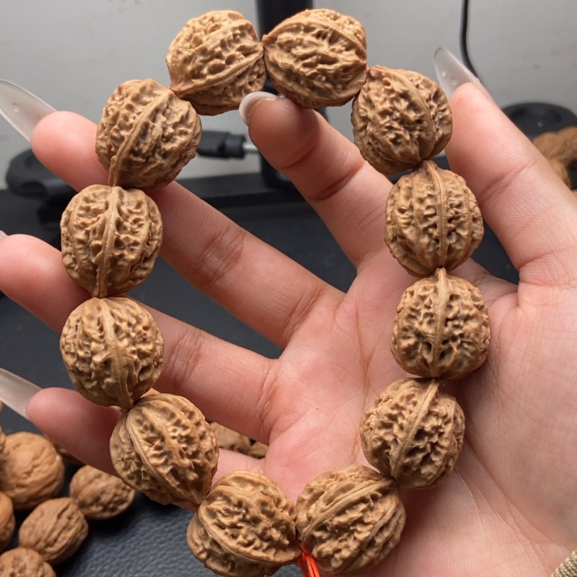 【闪购商品】吊坠文玩核桃大深纹八棱