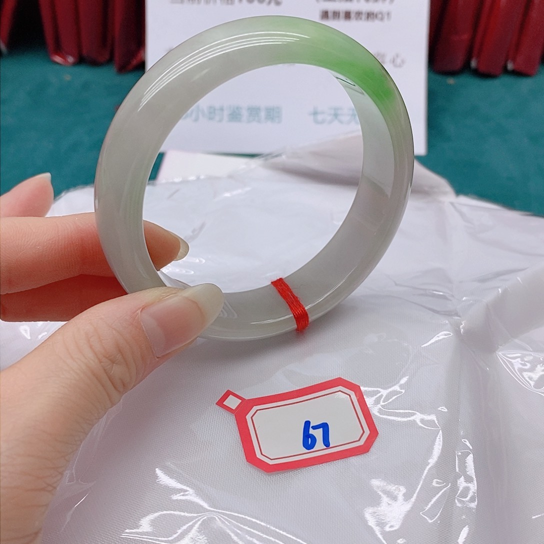 翡翠手镯未镶嵌脾*677777777